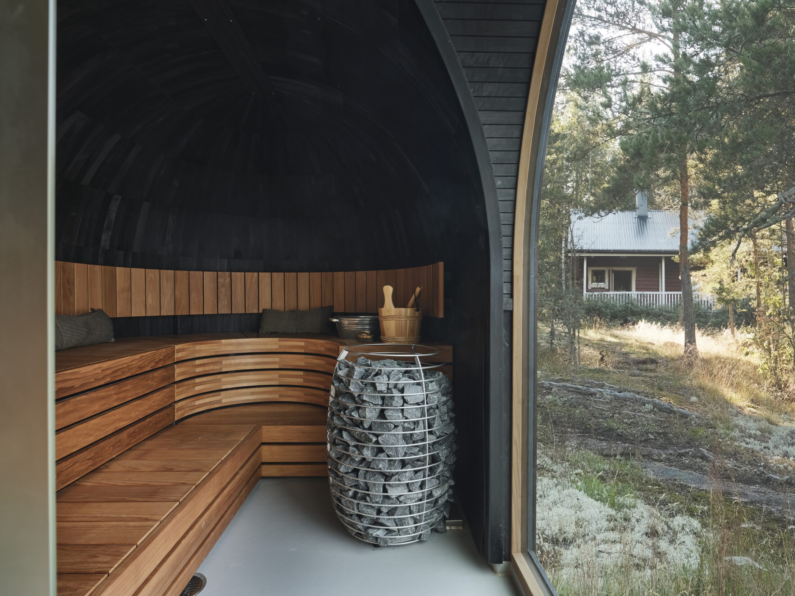 Iglucraft sauna, wood shingle